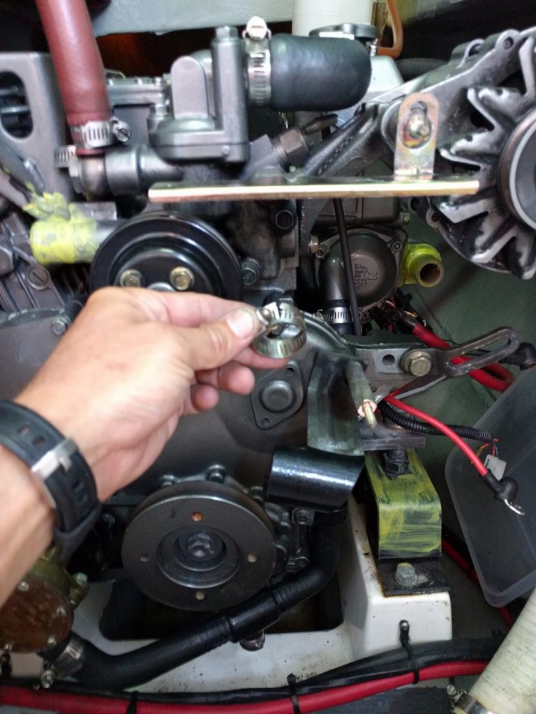 Yanmar 3YM30 Replace Broken Stainless Hose Clamp Strikhedonia