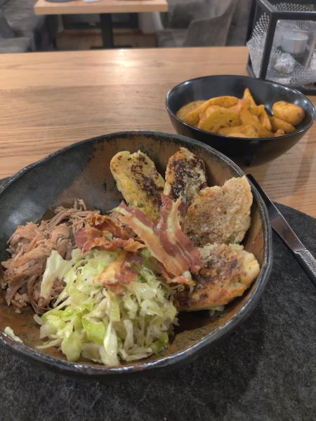 Südtiroler bowl and potatoes