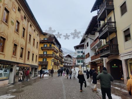 Cute pedestrian shopping district