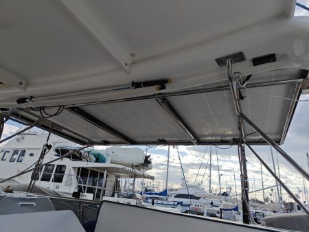 Look at the pretty wires and new stern light
